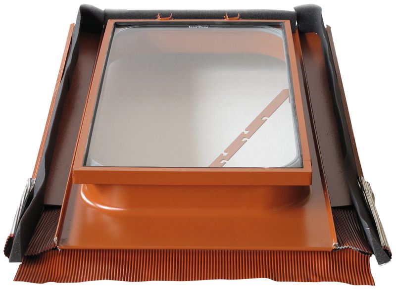 Lucernario 45 x 55 cm in metallo con vetro di sicurezza temprato